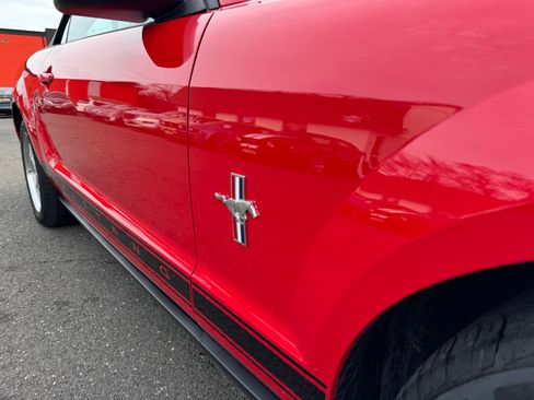 Used 2007 Ford Mustang Premium image 29