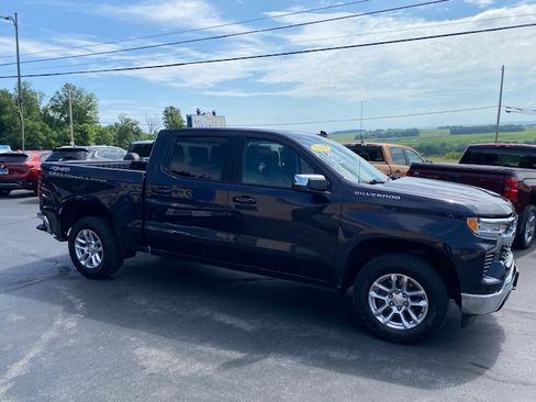 Used 2022 Chevrolet Silverado 1500 LT image 5