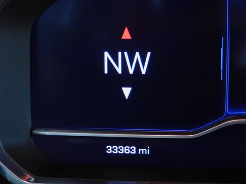 Used 2024 Chevrolet Silverado 2500 High Country image 39