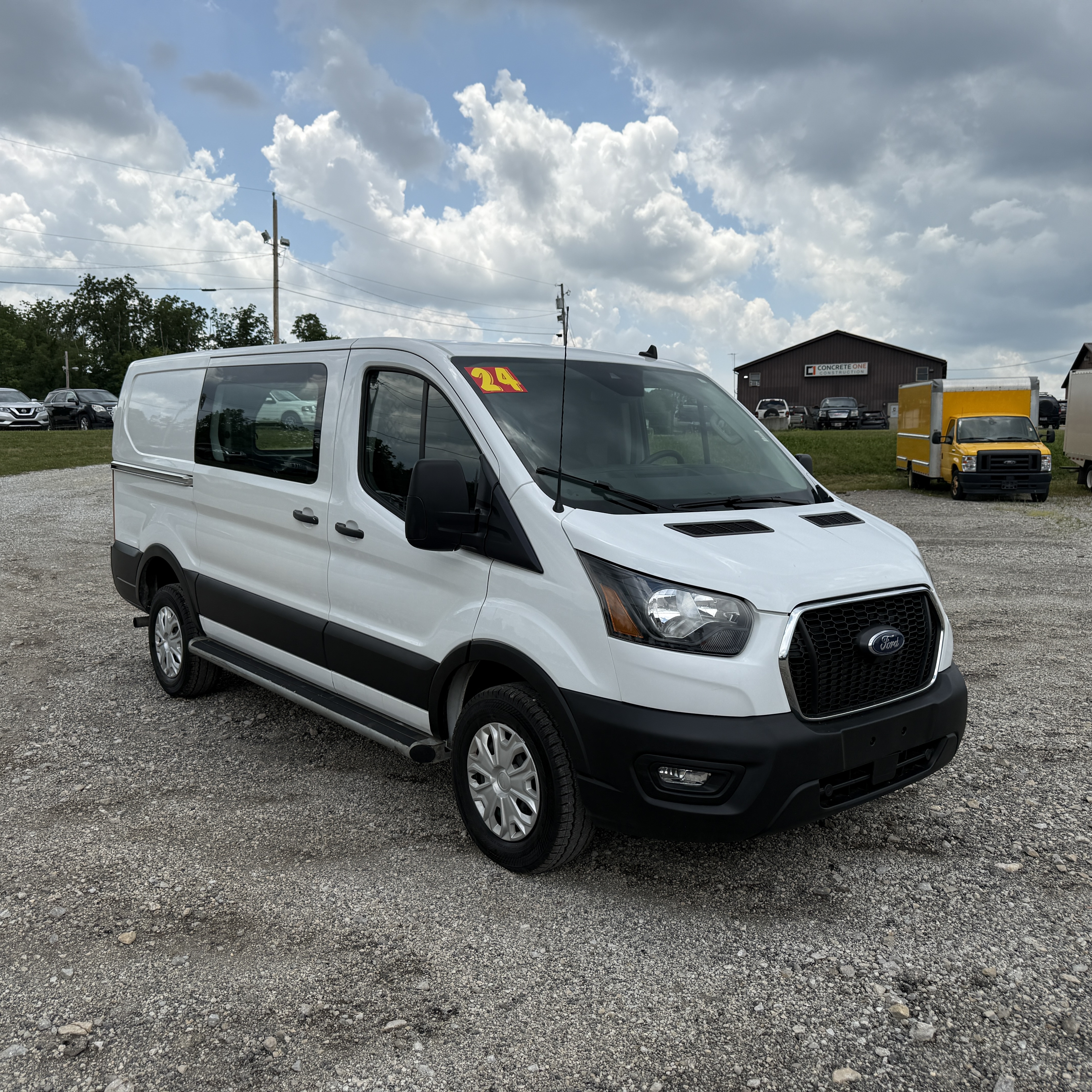 Used 2024 Ford Transit 250 Low Roof RWD image 1
