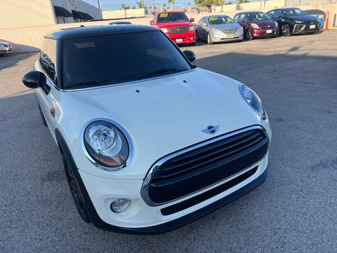 Used 2015 MINI Cooper image 4