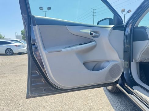Used 2013 Toyota Corolla UNAVAIL FWD image 24