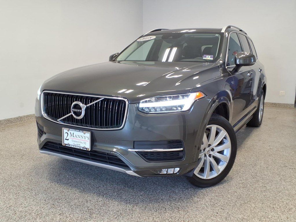 Used 2018 Volvo XC90 T6 Momentum AWD/4WD image 1
