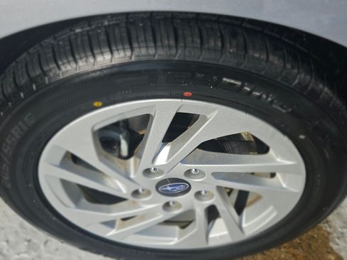 Used 2024 Subaru Impreza 2.0i image 9