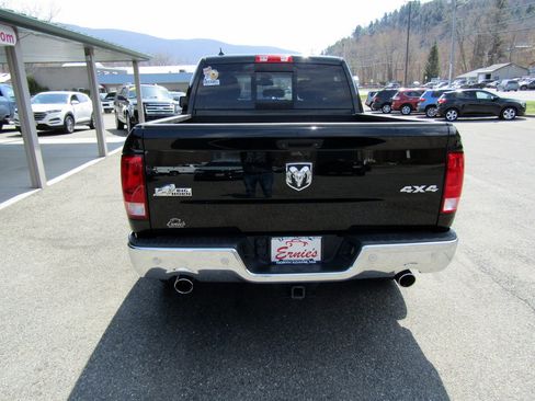 Used 2015 RAM 1500 SLT image 7