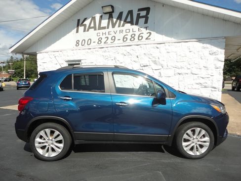 Used 2020 Chevrolet Trax AWD Premier image 2