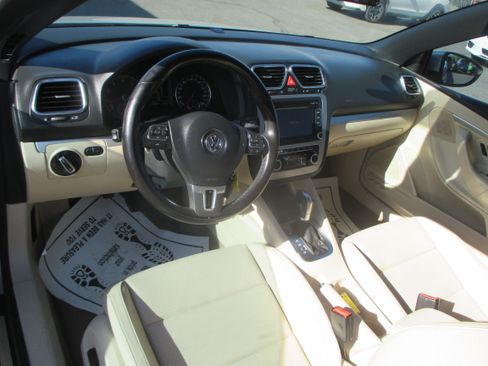 Used 2012 Volkswagen Eos Komfort Hard Top Convertible 2 FWD image 8