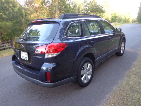 Used 2012 Subaru Outback 2.5i AWD/4WD image 3