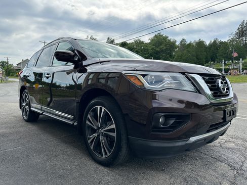 Used 2020 Nissan Pathfinder 4WD Platinum image 5