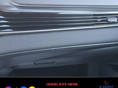 Used 2025 Toyota Camry LE image 13