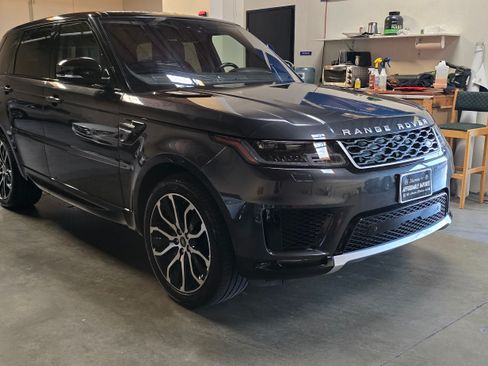 Used 2019 Land Rover Range Rover Sport HSE image 3