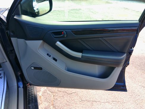 Used 2007 Toyota 4Runner Limited image 26