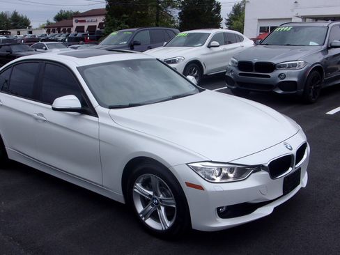 Used 2013 BMW 328i xDrive Sedan AWD/4WD image 1