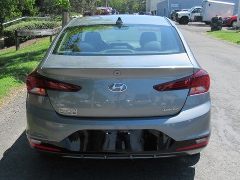 Used 2019 Hyundai Elantra Limited Sedan FWD image 8