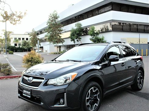 Used 2017 Subaru Crosstrek 2.0i Limited AWD/4WD image 4