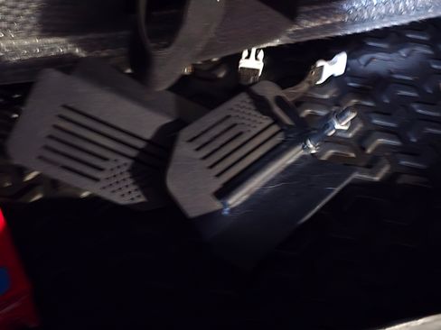 Used 2007 Jeep Wrangler Unlimited Sahara Backcountry image 37