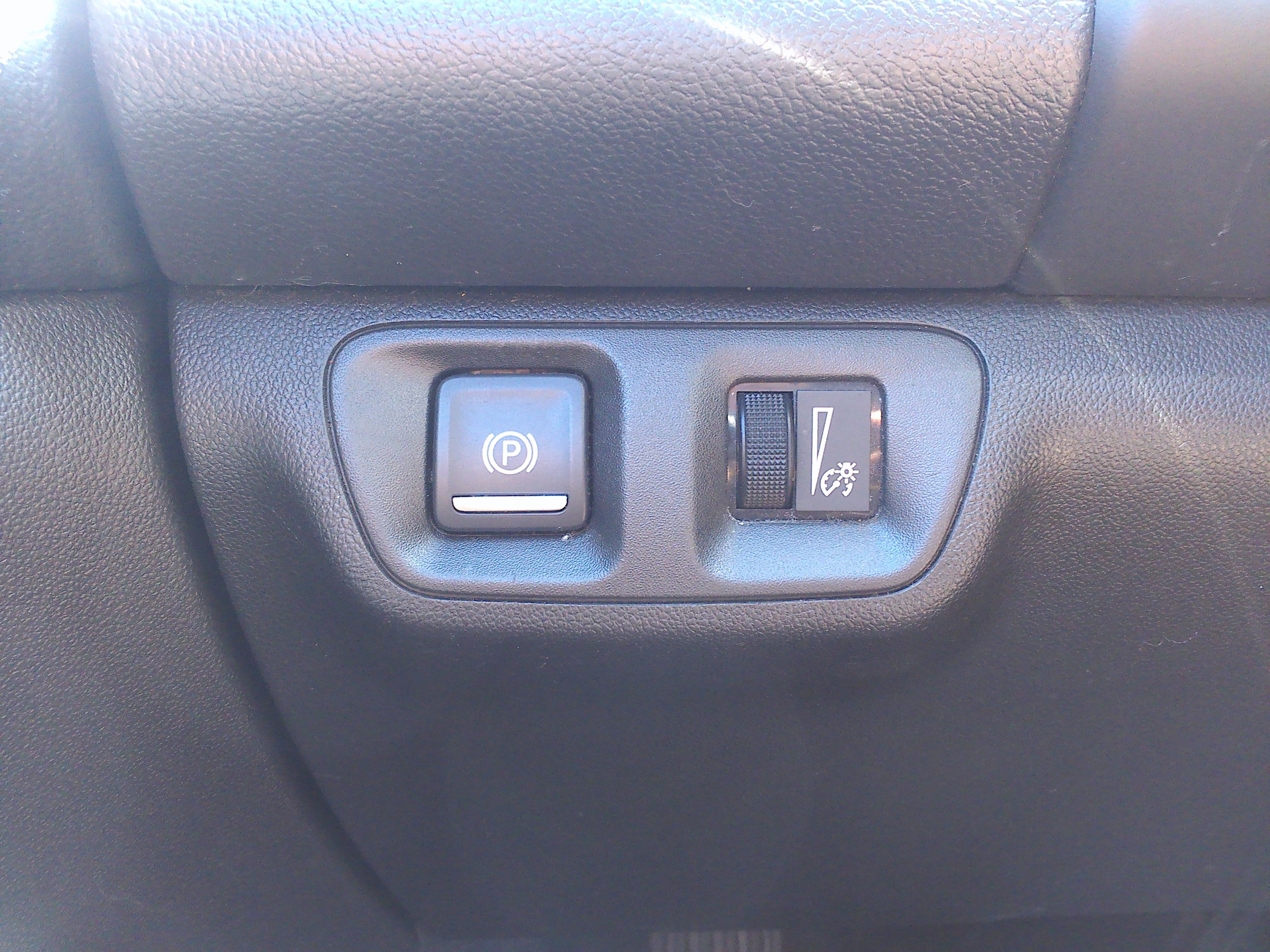 Used 2017 GMC Acadia SLE FWD image 26