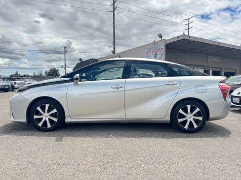 Used 2020 Toyota Mirai UNAVAIL FWD image 4