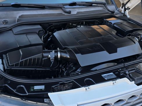 Used 2011 Land Rover LR4 HSE LUX image 45