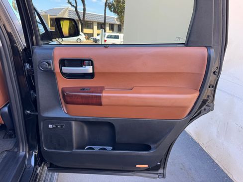 Used 2012 Toyota Sequoia Platinum image 21
