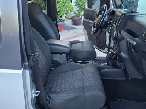 Used 2012 Jeep Wrangler Sport image 18