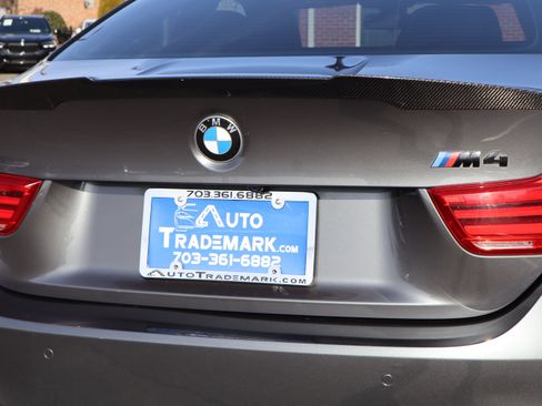 Used 2018 BMW M4 Competition image 14