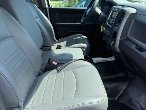 Used 2018 RAM 1500 2WD Crew Cab ST image 19