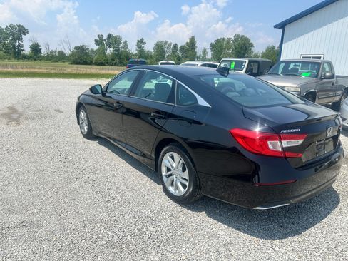 Used 2018 Honda Accord LX image 8