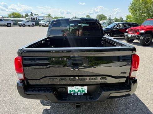 Used 2018 Toyota Tacoma 4x4 Double Cab image 4
