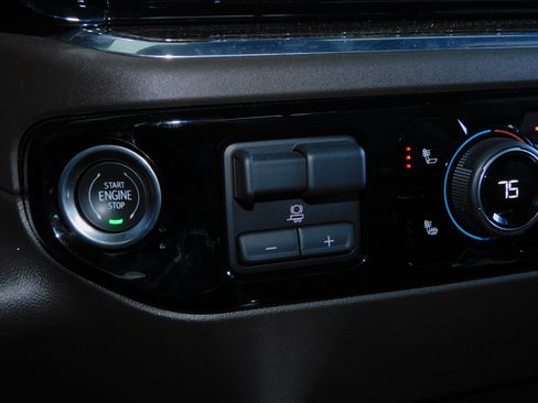 Used 2024 Chevrolet Silverado 1500 LT Trail Boss image 8