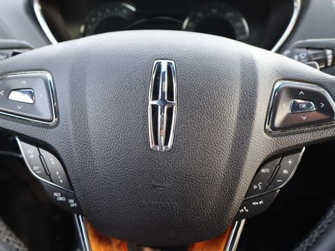 Used 2016 Lincoln MKX Reserve image 26