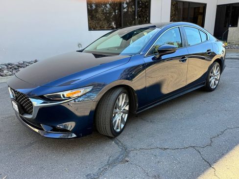 Used 2022 MAZDA MAZDA3 image 15