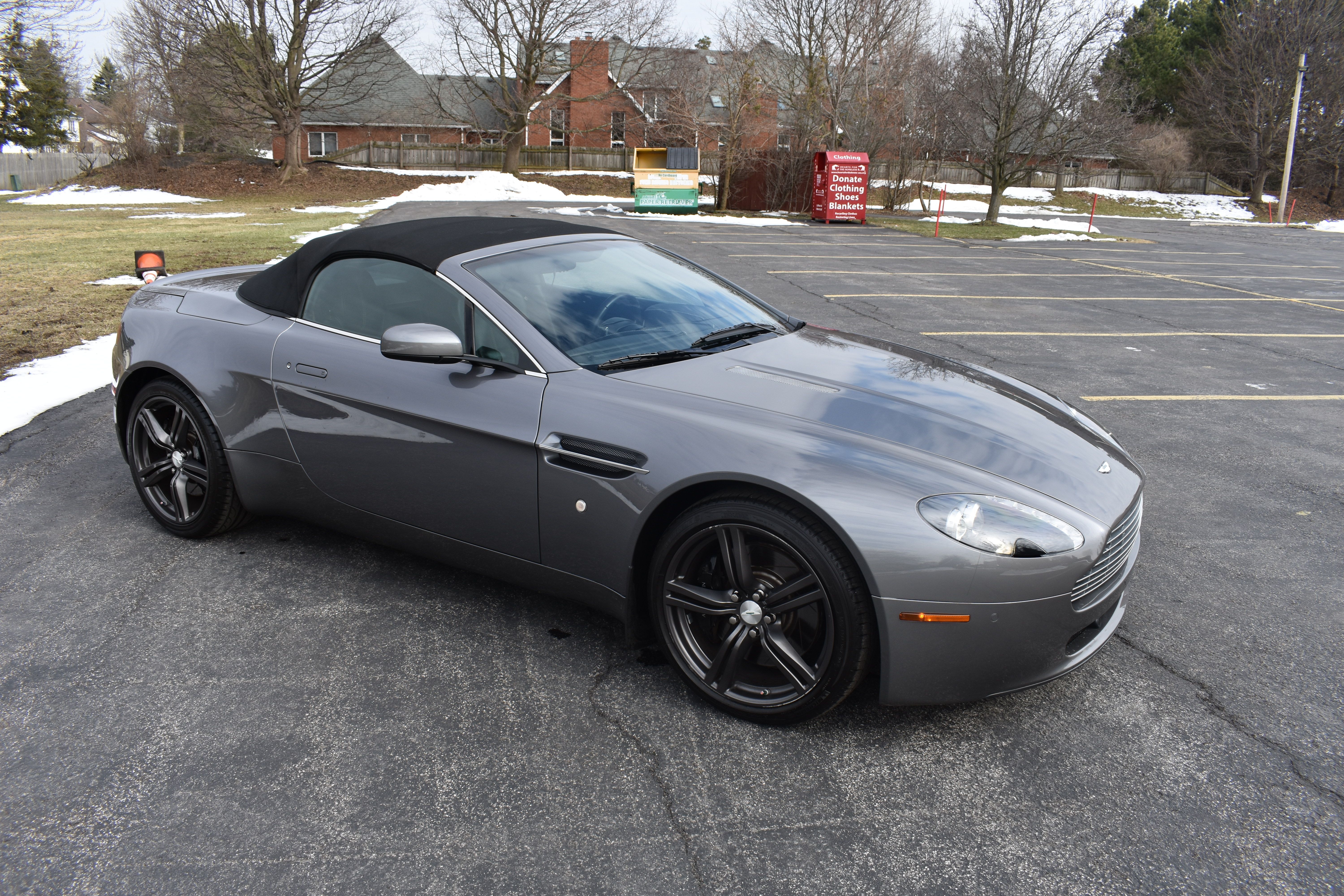 Used 2009 Aston Martin V8 Vantage Roadster RWD image 14