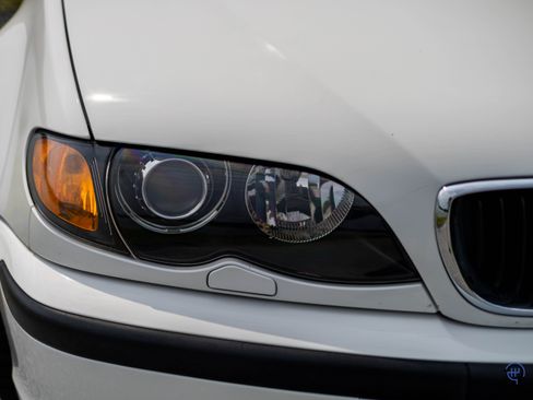 Used 2004 BMW 330i Sedan RWD image 35