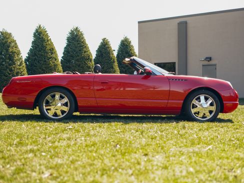 Used 2002 Ford Thunderbird image 9