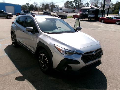 Used 2024 Subaru Crosstrek 2.0i Premium image 2