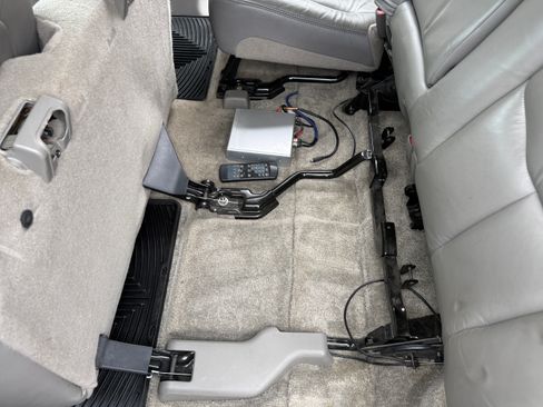 Used 2003 Chevrolet Tahoe 4WD image 17