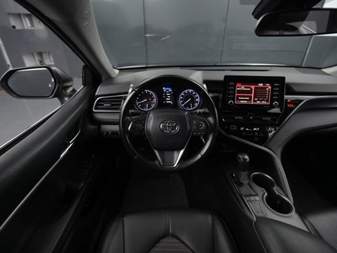 Used 2022 Toyota Camry SE image 23