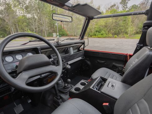Used 1994 Land Rover Defender 90 image 21