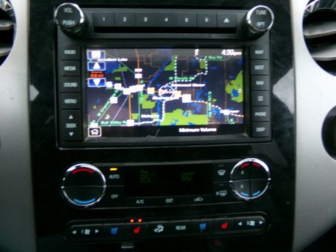 Used 2012 Ford Expedition EL Limited image 19