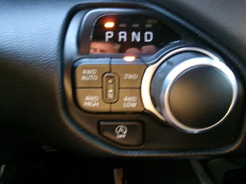 Used 2021 RAM 1500 Big Horn image 7