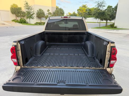 Used 2004 Chevrolet Silverado 2500 LS RWD image 42