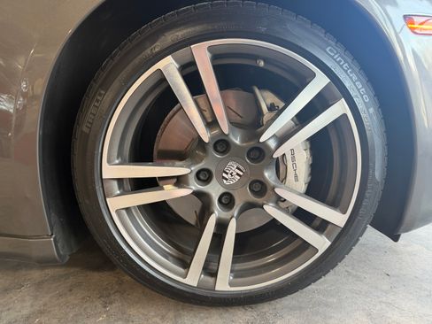 Used 2014 Porsche Panamera 4S image 12