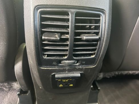 Used 2015 Ford Escape FWD Titanium image 18