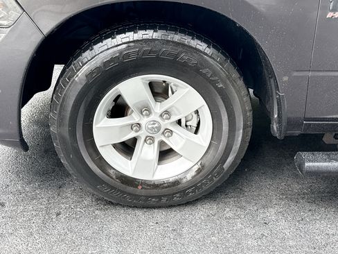 Used 2016 RAM 1500 Express image 2