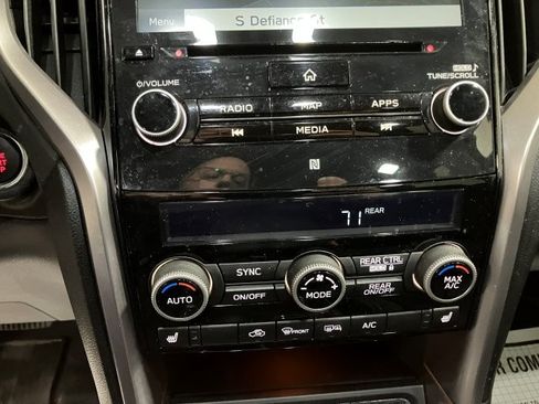 Used 2021 Subaru Ascent Premium image 14