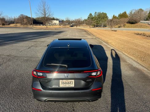 Used 2022 Honda Civic Sport Touring image 8