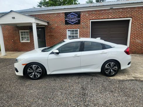 Used 2018 Honda Civic EX-T Sedan image 17