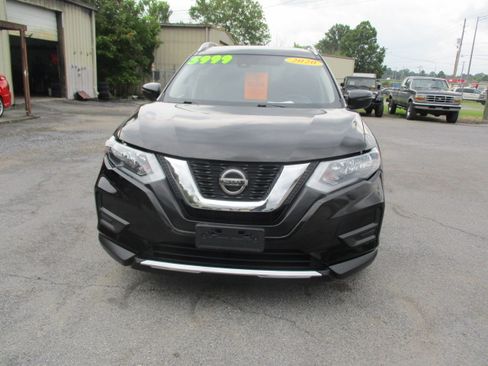 Used 2020 Nissan Rogue FWD SV 2.5L 4-Cyl SUV image 3