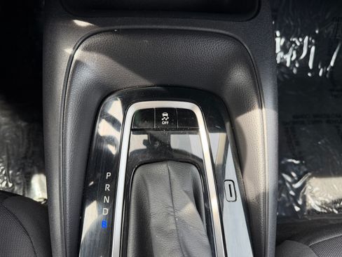 Used 2024 Toyota Corolla LE image 12